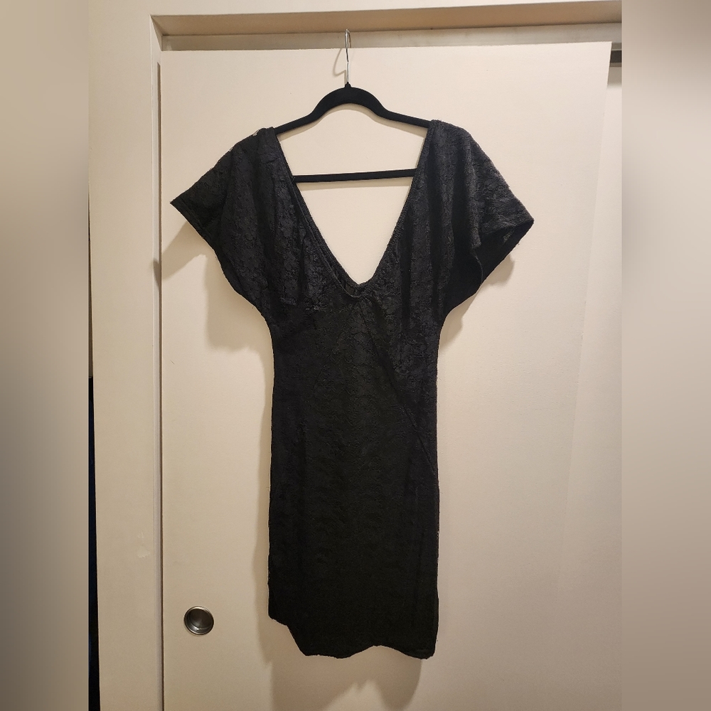 Black lace dress